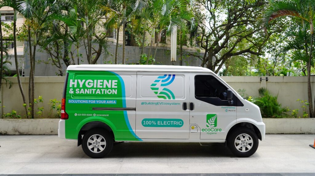KALISTA dan ecoCare Dorong Logistik Lebih Hijau Lewat Blind Van Listrik