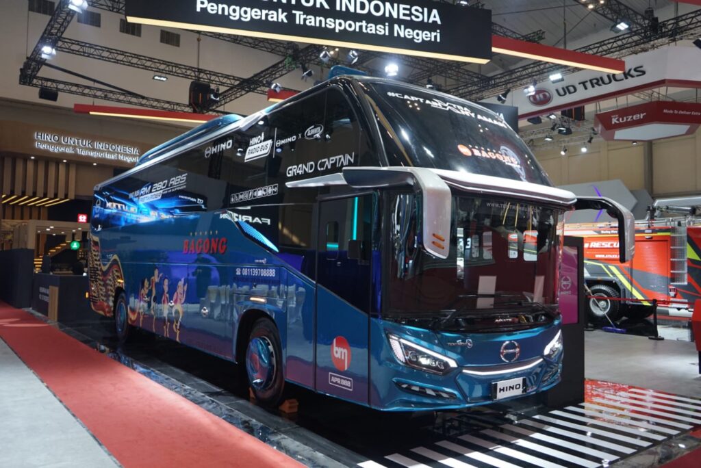 Hino Resmi Luncurkan Bus RM 280 ABS Retarder di GIIAS Jakarta